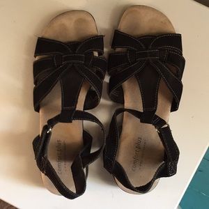 Flat dress sandals